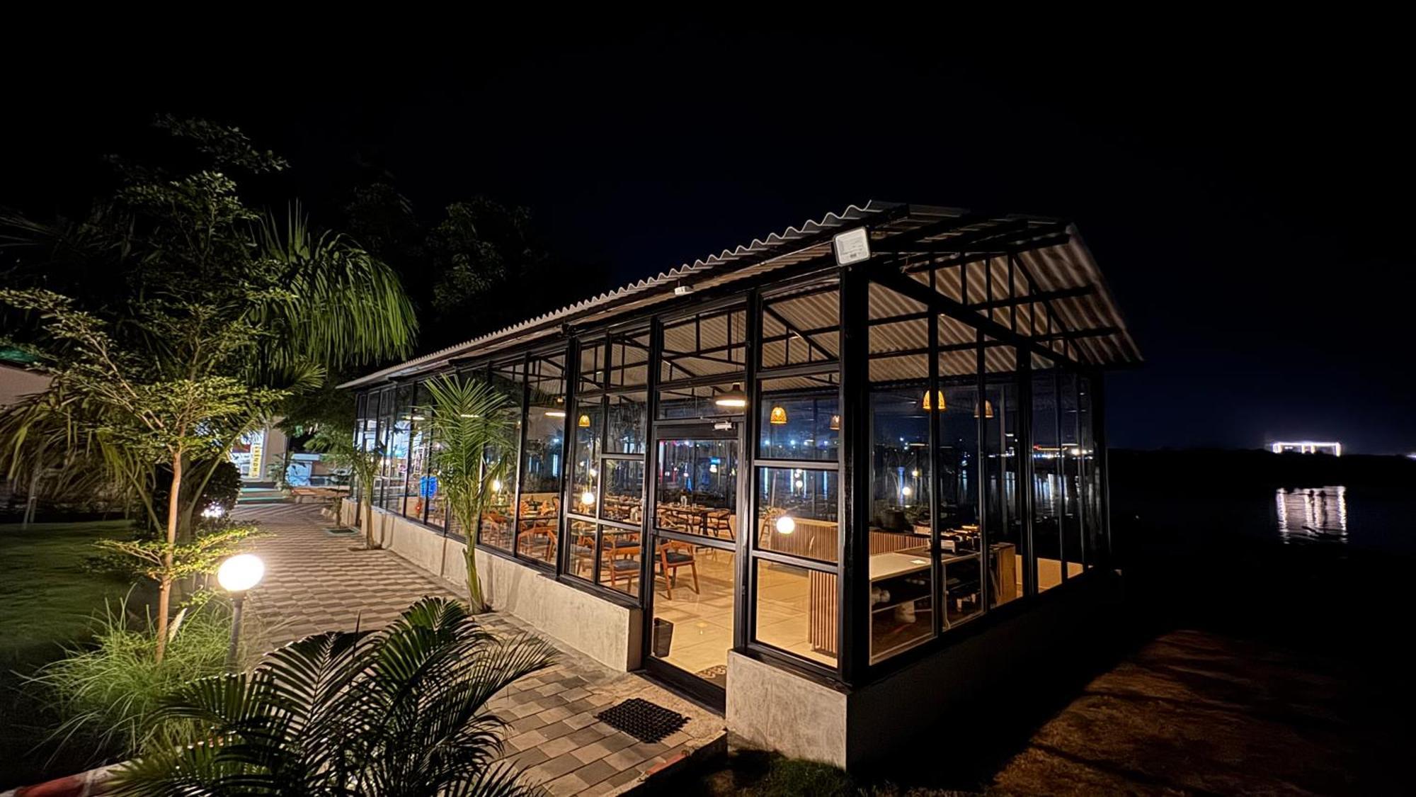 Riverview Tent Resort Kevadia Luaran gambar