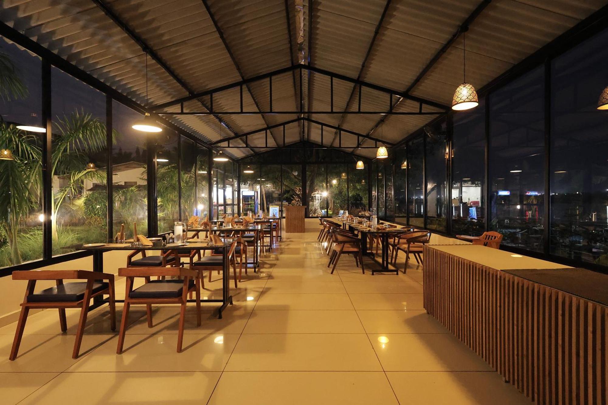 Riverview Tent Resort Kevadia Luaran gambar