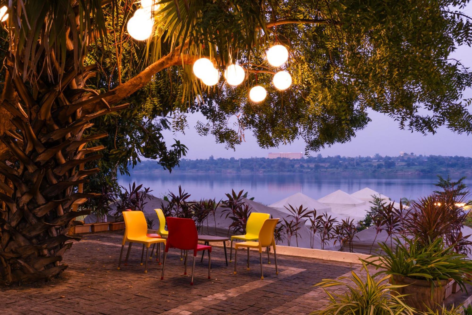 Riverview Tent Resort Kevadia Luaran gambar