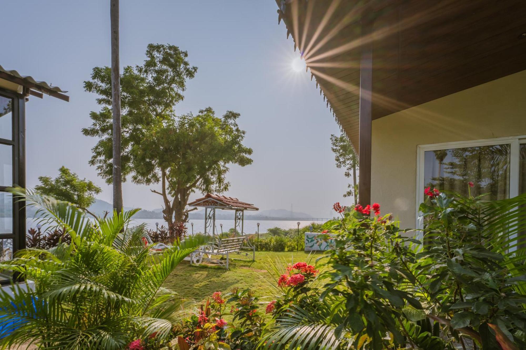 Riverview Tent Resort Kevadia Luaran gambar