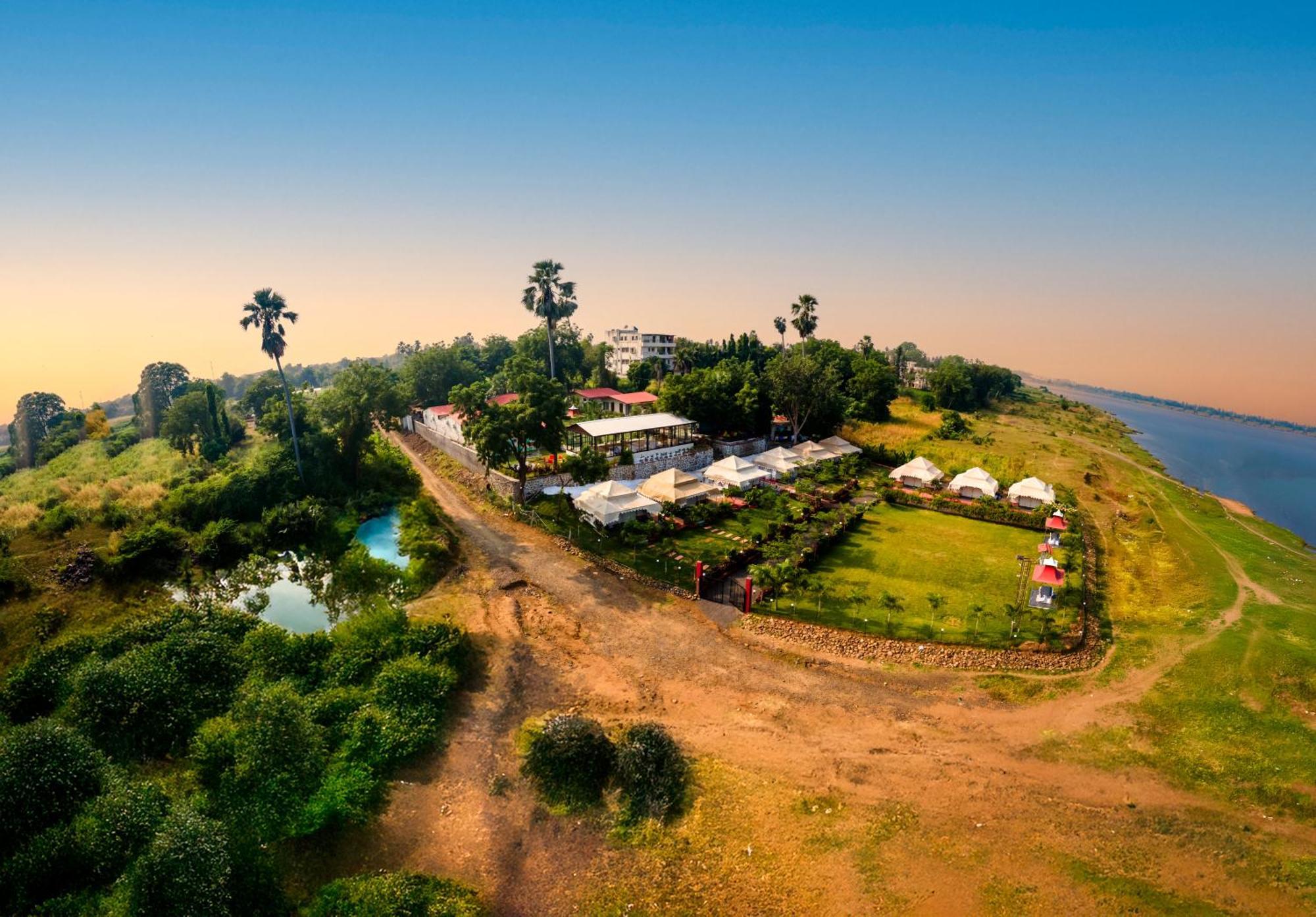Riverview Tent Resort Kevadia Luaran gambar